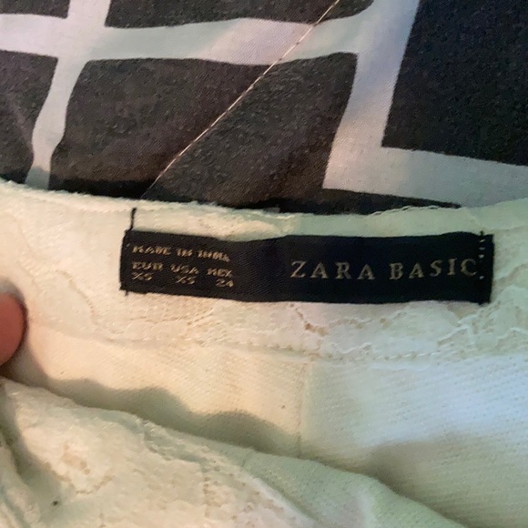 Zara short shorts - beaded with pearls - Picture 5 of 8